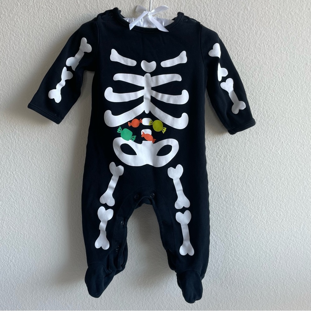 Carter's just one you Skeleton w/Candy Onesie Halloween Outfit Unisex Infant 9M